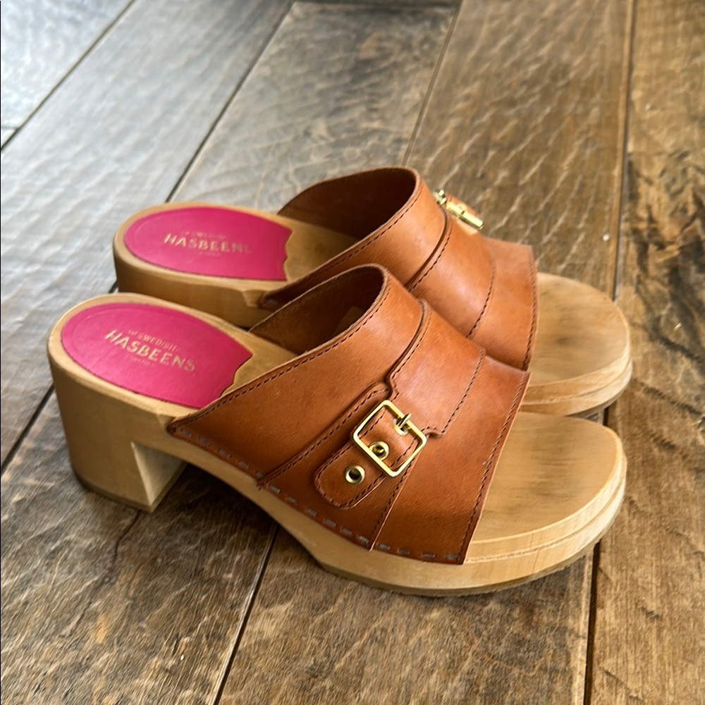 Swedish Hasbeens Brown Leather Clogs